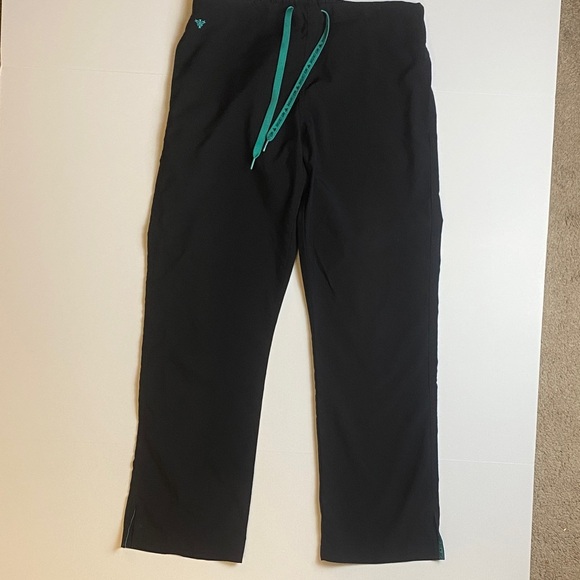 Med Couture black 3 pocket scrub pants - Picture 1 of 8